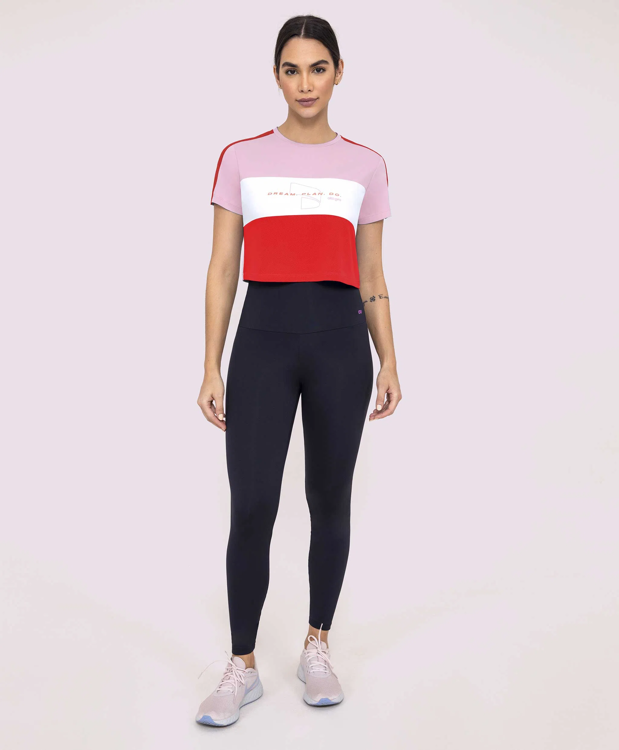 Cropped T-shirt Dream Plan Do